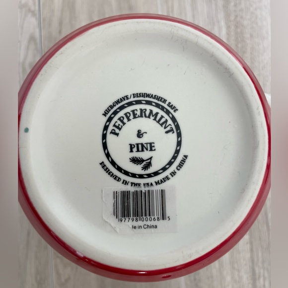 PEPPERMINT PINE ASL Merry Christmas Mug - Red - Picture 4 of 5